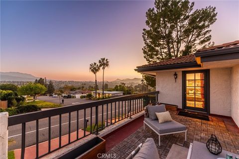 2044 Calle Yucca Thousand Oaks CA 91360