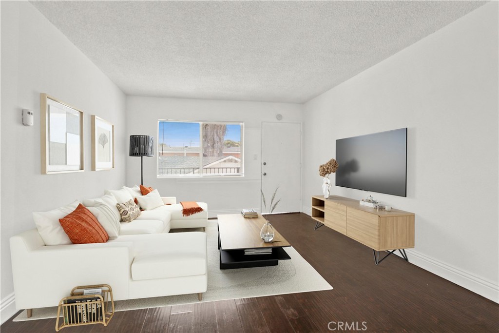 473 E 55th Street