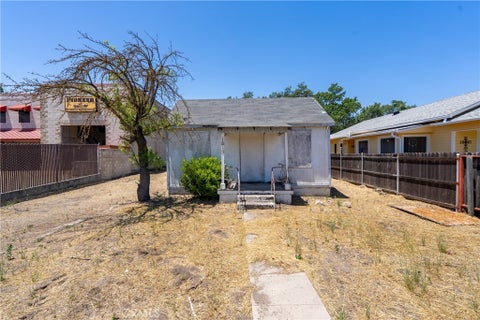 Tiny photo for 1615 Riverside AVE, Paso Robles, CA 93446 (MLS # NS26123333)