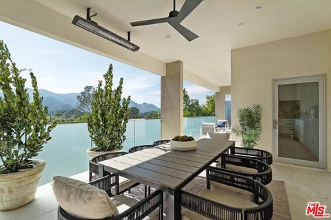 Photo of 25638 Monte Nido Drive, Calabasas, CA 91302 (MLS # 26831593)