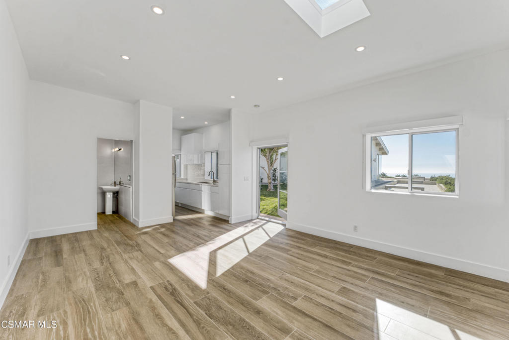 Not Applicable - 1007242 - Residential