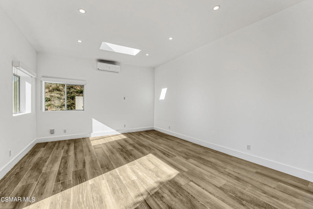 Not Applicable - 1007242 - Residential