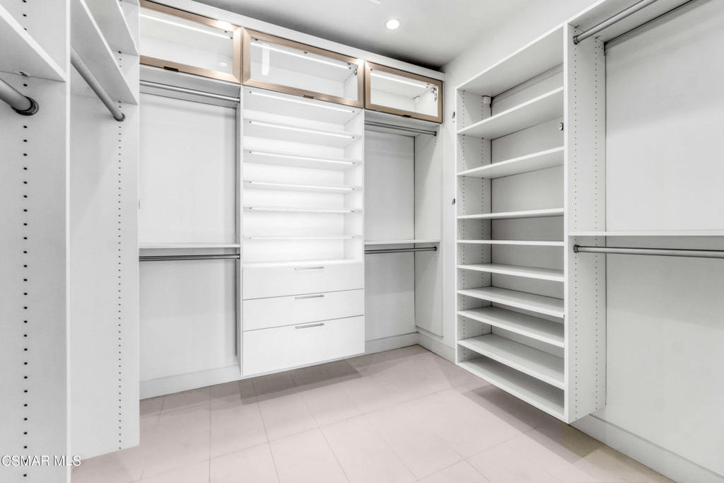 Not Applicable - 1007242 - Residential