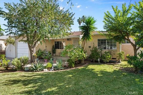 Photo of 2220 Mountain Ave, Duarte, CA 91010 (MLS # CV26013984)