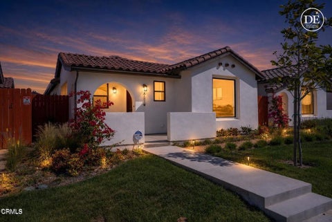 Photo of 1125 W 2nd Street, Oxnard, CA 93030 (MLS # V1-38326)