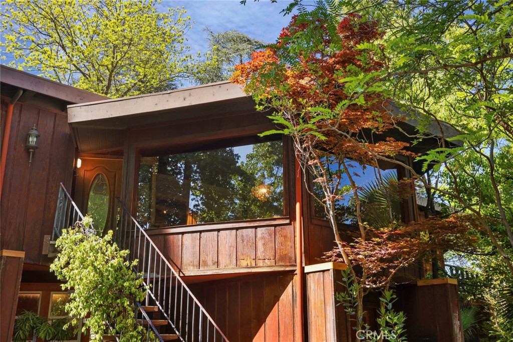 225 Fern Way