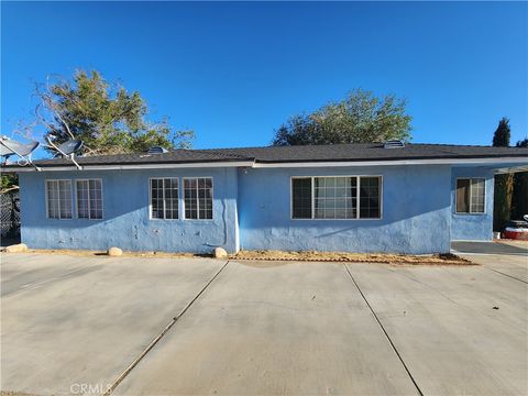 Photo of 10319 E Avenue R8, Littlerock, CA 93543 (MLS # BB26068864)