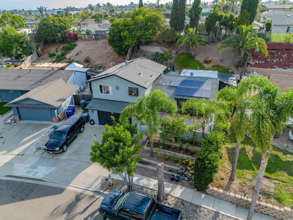 1650 Lisa Avenue