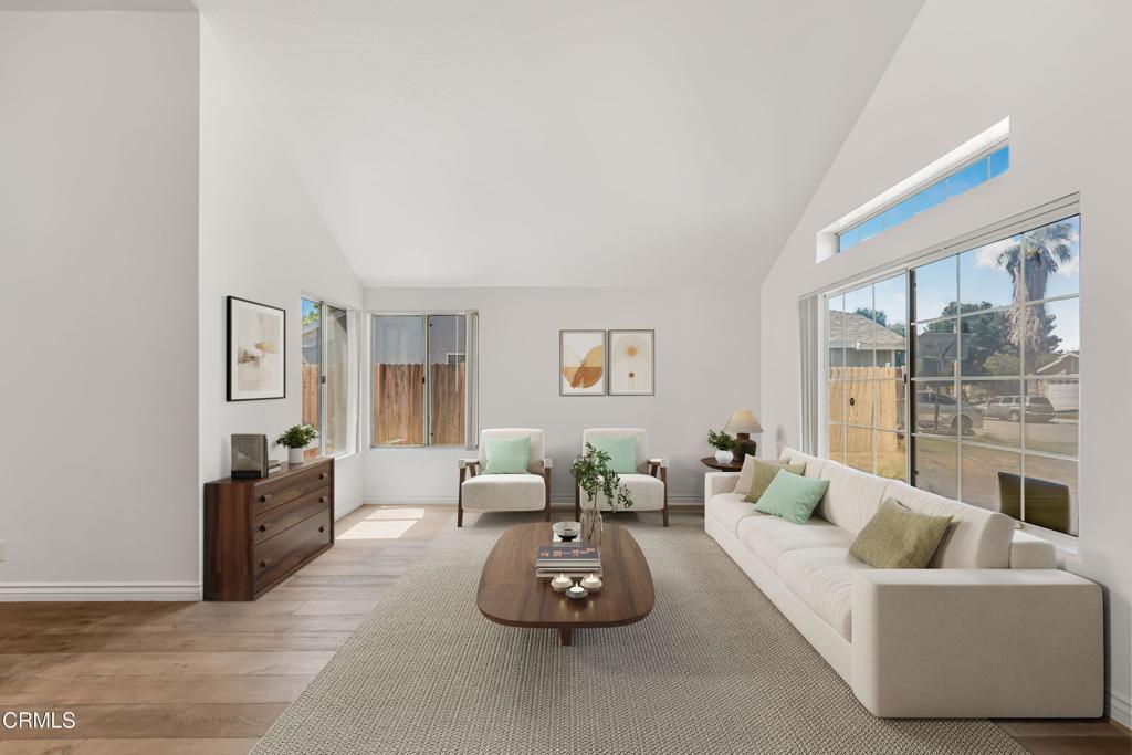 812 W Ave H-5