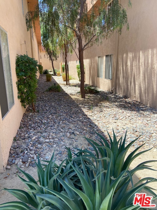 Americana Gardens - Residential