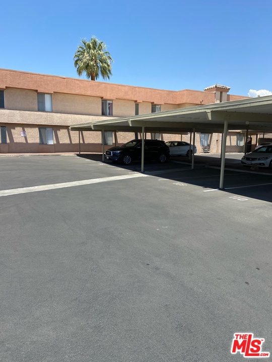 Americana Gardens - Residential