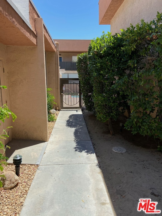 Americana Gardens - Residential