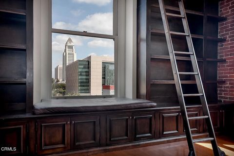 Photo of 257 S Spring Street #PHE, Los Angeles, CA 90012 (MLS # P1-25386)