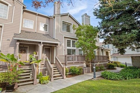 Photo of 1867 Anchorage Lndg, San Jose, CA 95131 (MLS # ML82042019)