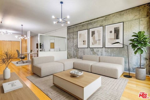 Photo of 1111 S Grand Avenue #706, Los Angeles, CA 90015 (MLS # 26859987)