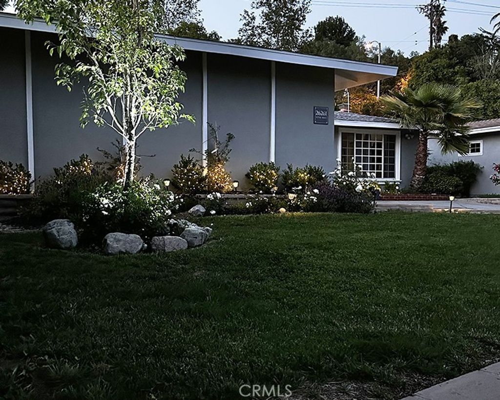 Photo of 26261 Veva Way, Calabasas, CA 91302 (MLS # SR26052590)