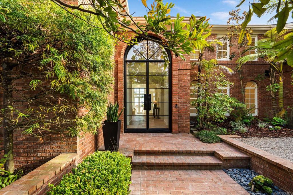 6815 La Jolla Scenic Drive