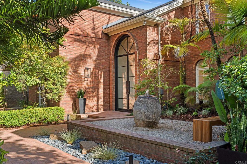 6815 La Jolla Scenic Drive