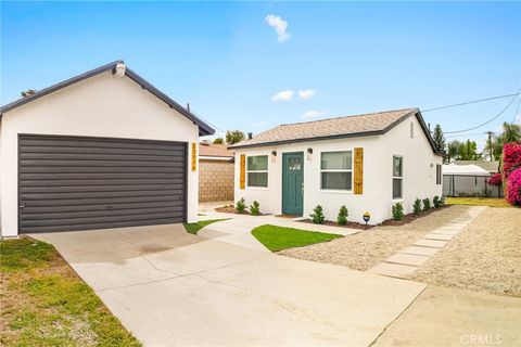 Photo of 13016 Rainier Ave, Whittier, CA 90605 (MLS # DW26069761)