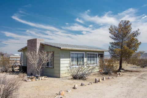 Photo of 59962 Rocky Avenue, Landers, CA 92285 (MLS # 219151948PS)