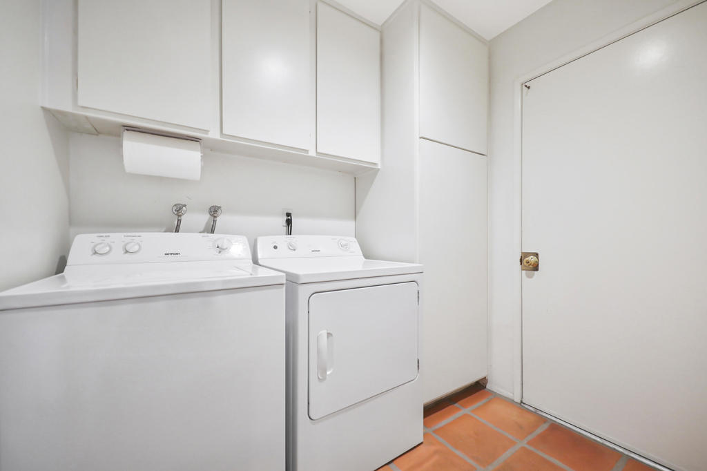 Sunrise C.C. - Residential