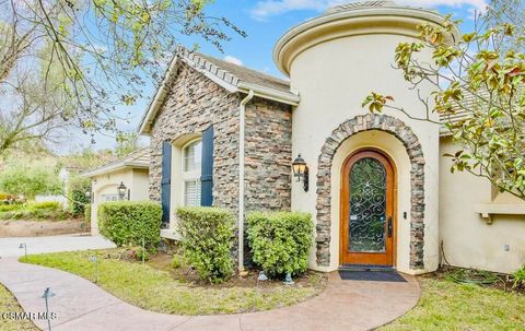 Photo of 5419 Via Olas, Newbury Park, CA 91320 (MLS # 226001027)