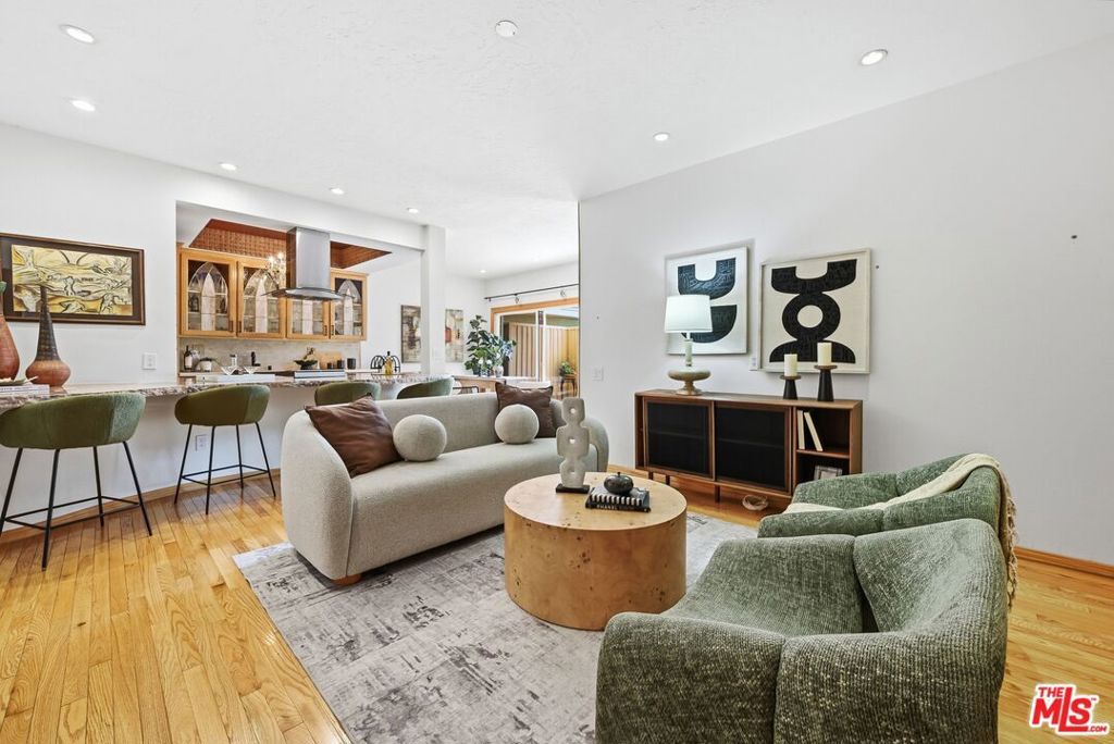 Photo of 612 S Barrington Avenue #213, Los Angeles, CA 90049 (MLS # 26670387)