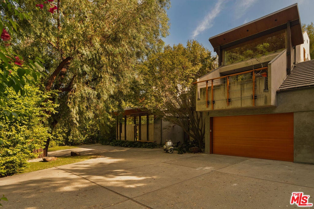 7728 Woodrow Wilson Drive