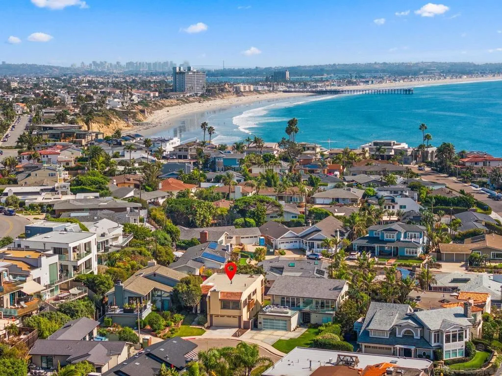 La Jolla, California 92037, United States, 3 Bedrooms Bedrooms, ,3 BathroomsBathrooms,Residential,Active,210917