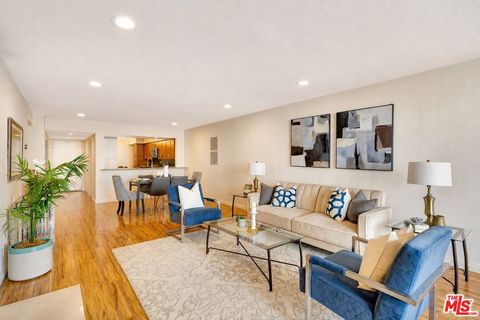 Photo of 1900 Vine Street #103, Los Angeles, CA 90068 (MLS # 26800583)