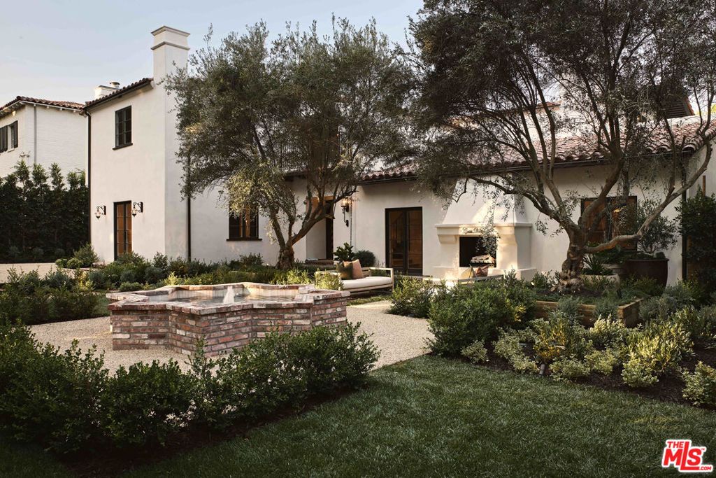 Photo of 624 N Arden Drive, Beverly Hills, CA 90210 (MLS # 25600075)