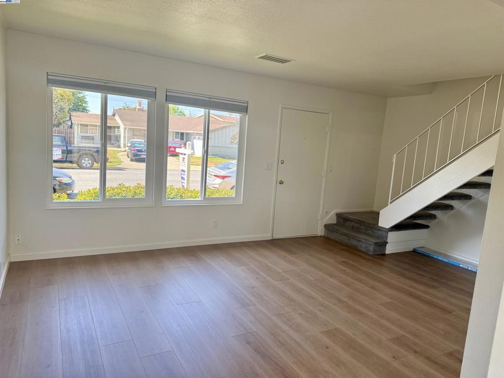 4632 Balboa Way