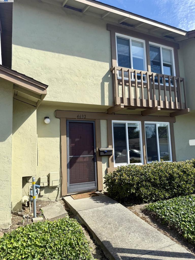 Open Sunday 08/24/2025 from 1:00 pm to 4:00 pm Welcome to this charming 2-story townhouse featuring 2 carpeted bedrooms upstairs providing comfort and flexibility and 1.5 bathrooms! Enjoy the comfort of brand-new dual pane windows and sliding door, filling the home with natural light. On the interior you’ll find fresh interior paint. There is new laminate flooring in the living room, dining area, and kitchen areas, creating a modern and inviting space. The kitchen offers solid countertops and includes a refrigerator, making it ready for everyday living. Step outside to your private concreted patio, perfect for relaxing or entertaining. Additional highlights include an assigned covered carport. This property location is close to 880 freeway access, shopping, and restaurants. Don’t miss your chance to own this move-in ready home that blends style, updates, and location!