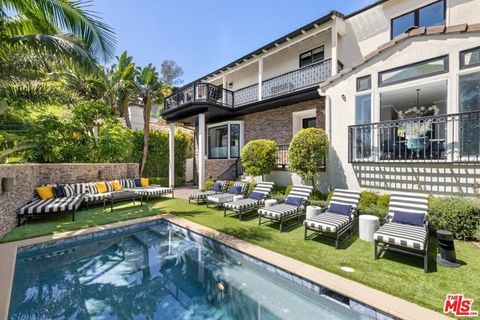 Photo of 1472 N Kings Road, West Hollywood, CA 90069 (MLS # 26836823)