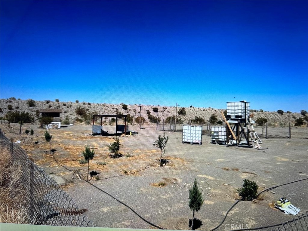 Build Your Dream in Phelan, CA!
Imagine living on your very own 1.09-acre lot, already clean and ready for your manufactured home or custom-built house. Just one block from pavement and with utilities nearby, this property combines convenience and the freedom of open space!
Located only 10 minutes to Hwy 138 and 15 minutes to Fwy 15, you’ll enjoy quick trips to local schools, restaurants, and shopping while still experiencing the peaceful charm of Phelan.
Opportunities like this don’t come often — don’t miss your chance to own land in beautiful Phelan, CA!