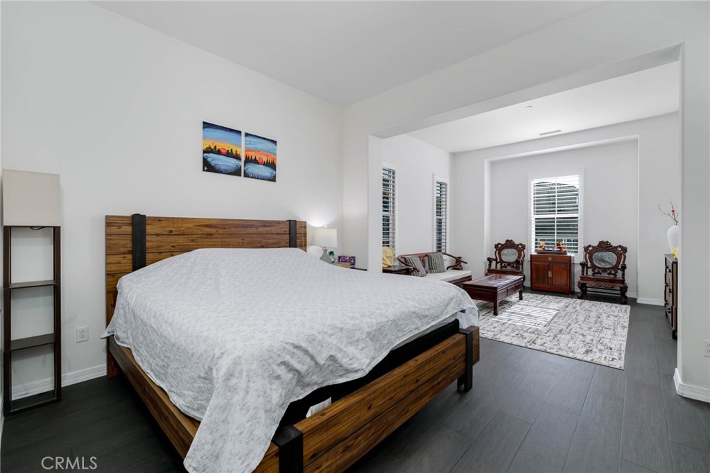 665 E Tangerine Street