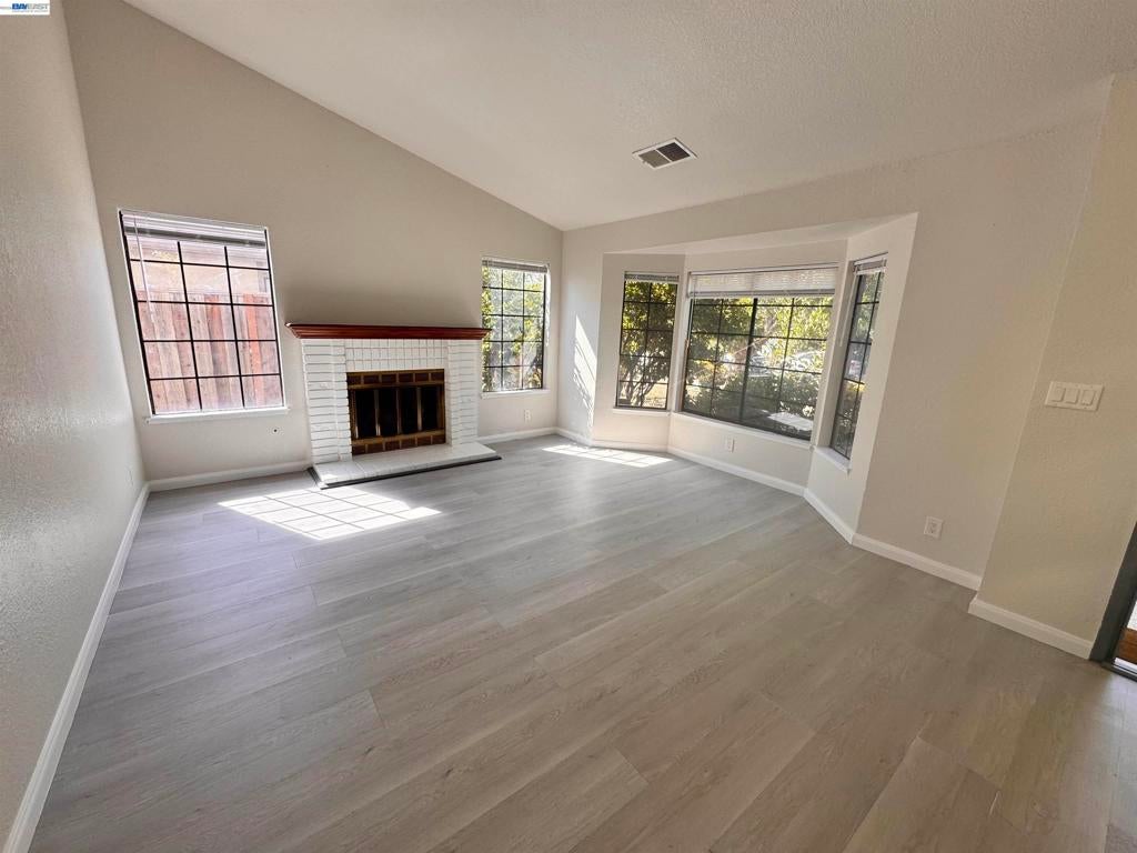 4969 Green Hills Cir