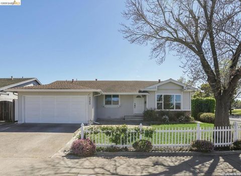 Photo of 3264 Mackenzie PL Pl, Fremont, CA 94536 (MLS # 41129350)
