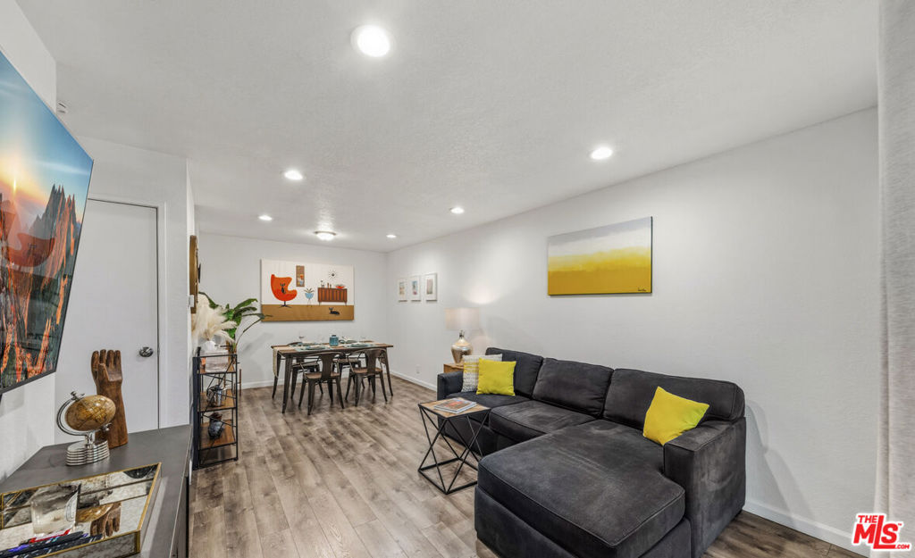 2825 N Los Felices Road 115