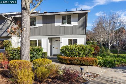 Photo of 183 Miramonte Dr Dr, Moraga, CA 94556 (MLS # 41121850)