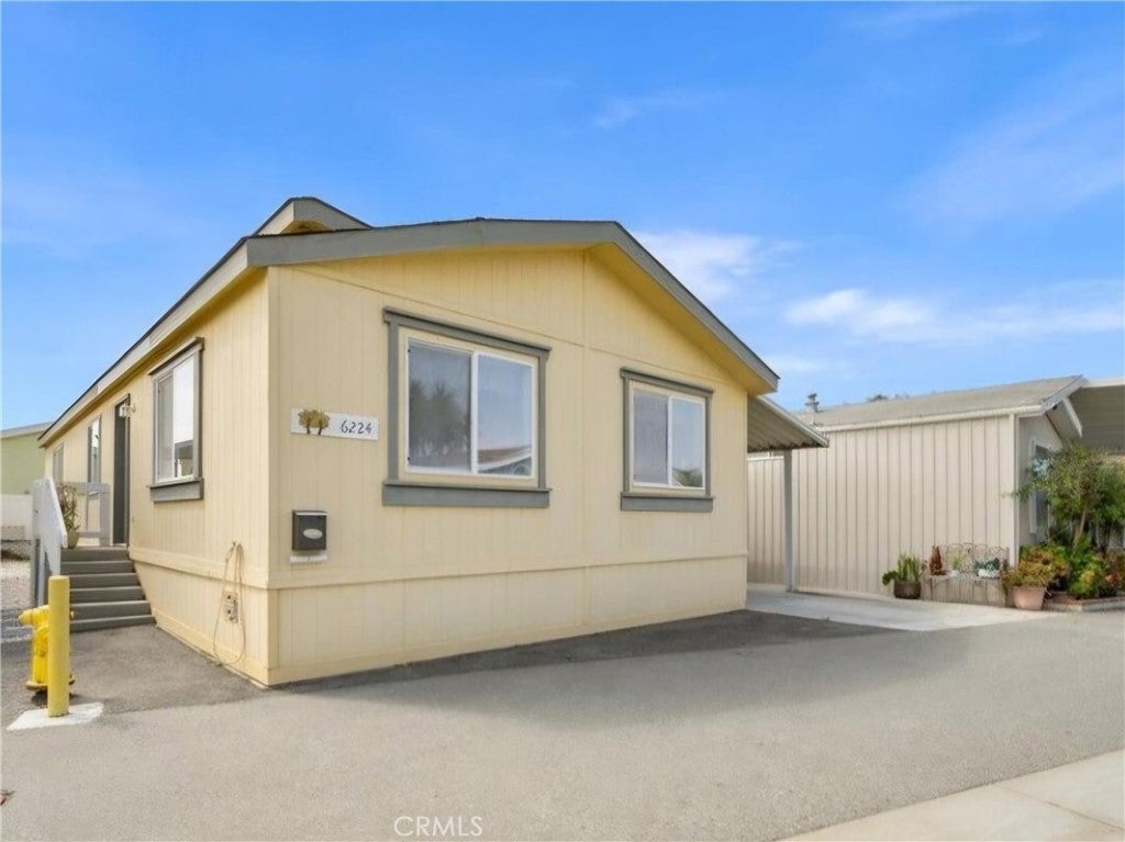 6224 Beachcomber Drive