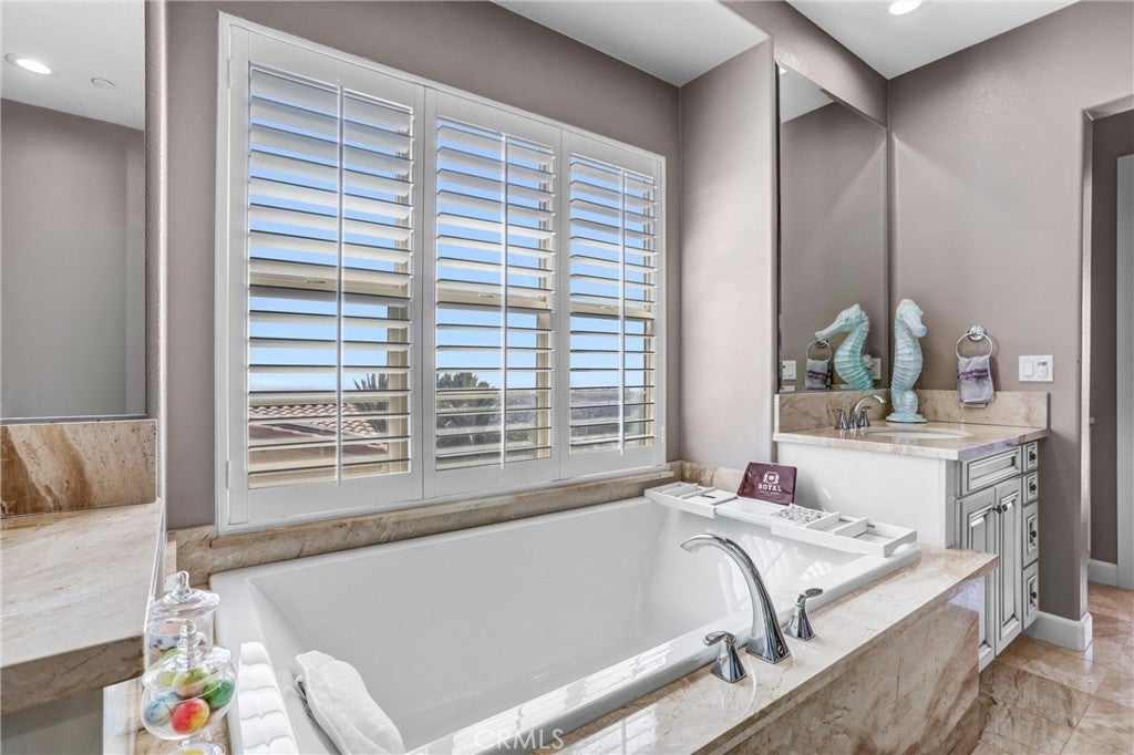 1232 Inspiration Pt, West Covina, CA, 91791, USA, 5 Bedrooms Bedrooms, ,6 BathroomsBathrooms,Residential,Active,1232 Inspiration Pt,TR26133950