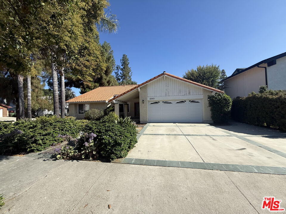 Incredible opportunity on a corner lot adjacent to Walnut Acres! This four bedroom, three bath fixer offers endless potential in an A+ location. Ideal for renovation, expansion, or a complete rebuildbring your imagination and create your dream home. The property sits on a generous lot with mature trees, offering privacy and space to design a true custom retreat. Surrounded by multi-million dollar estates and located near top-rated schools, parks, and shopping. Rare offering in a highly sought-after neighborhood with tremendous upside. Don't miss this chance to invest in one of the Valley's most desirable areas!