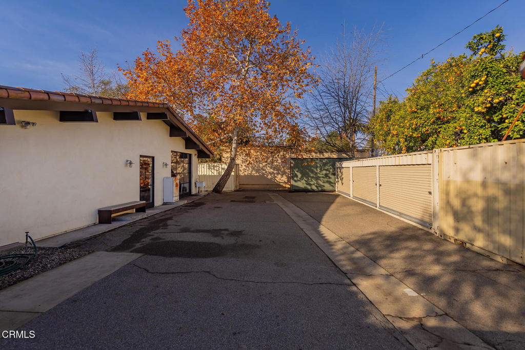 110 W Ojai Avenue