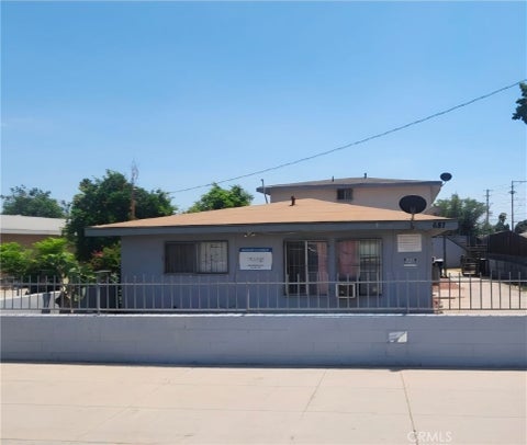 Photo of 687 W 17th ST #4, San Bernardino, CA 92405 (MLS # IG26159267)