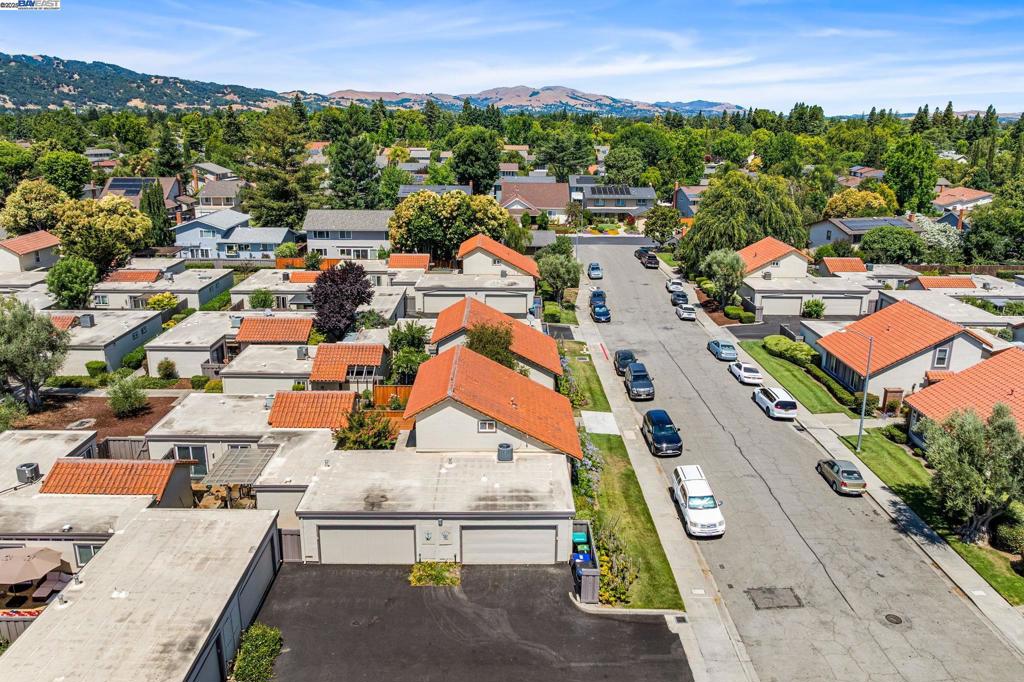 PARK VILLAS - Residential