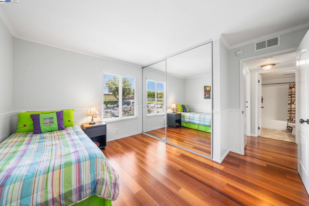 PARK VILLAS - Residential