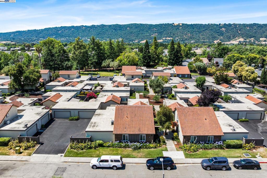 PARK VILLAS - Residential