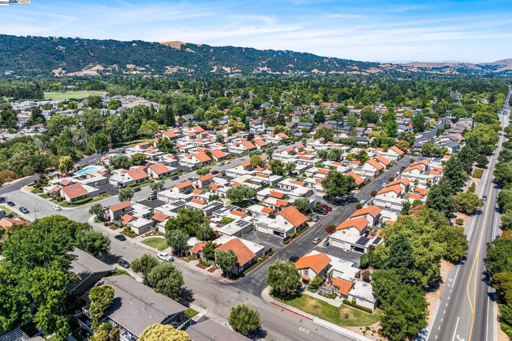 PARK VILLAS - Residential