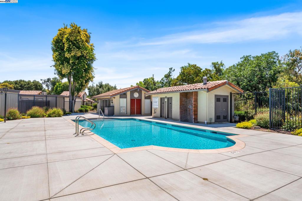 PARK VILLAS - Residential